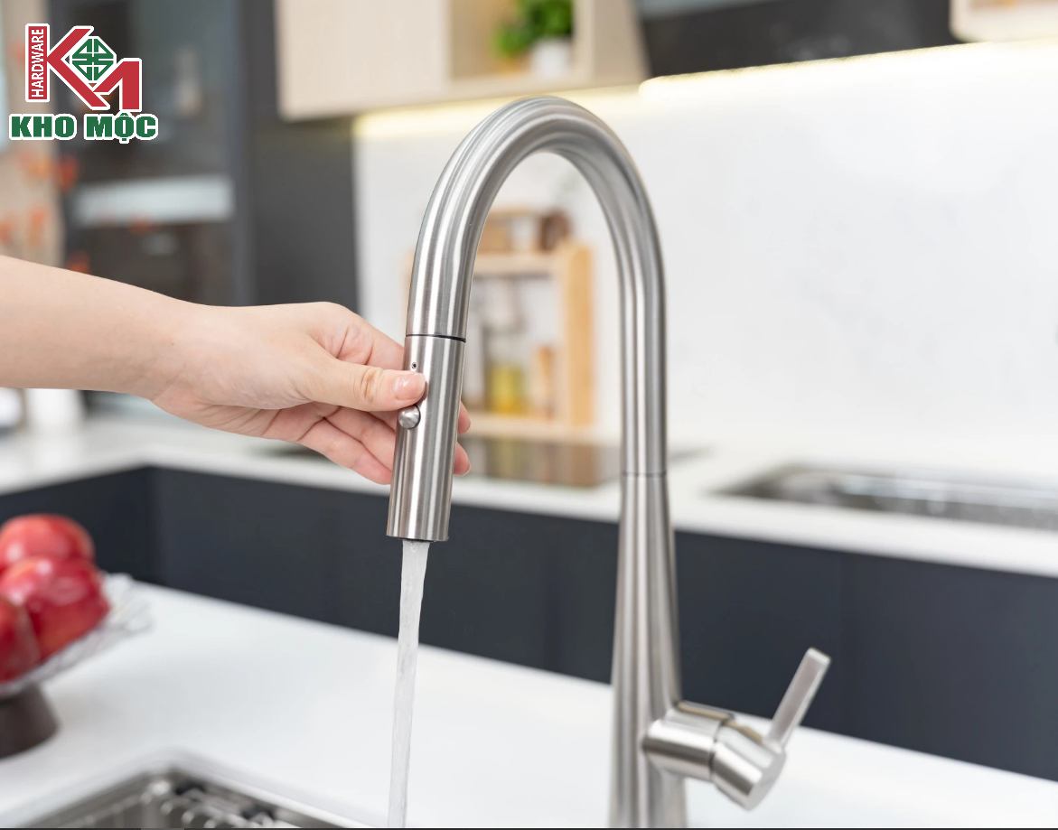 Vòi Rửa Chén: Điểm Nhấn Công Nghệ Cho Gian Bếp Xa Hoa